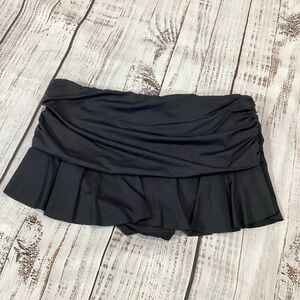 332. Ralph Lauren Black Ruffled Swim Skirt NWT Size 14